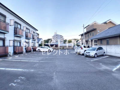 【駐車場】 | ユーハート久後崎 | 駐車場完備です