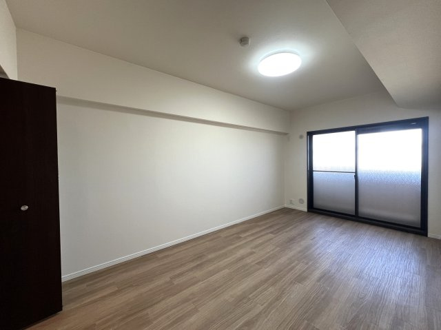 マンション暮らしでも譲れないワンにゃんライフ♪【リフォーム／ヒルトップ横濱根岸セントラルコート】の洋室|きれいな洋室です