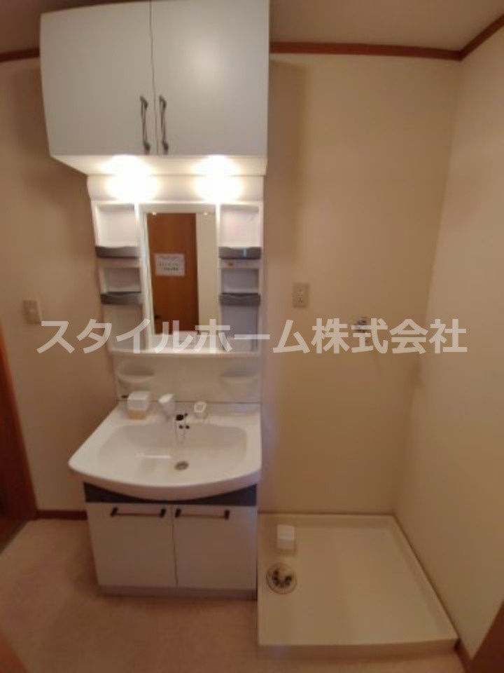 アヴァンティＢ棟の洗面所|忙しい朝には欠かせない洗面所です