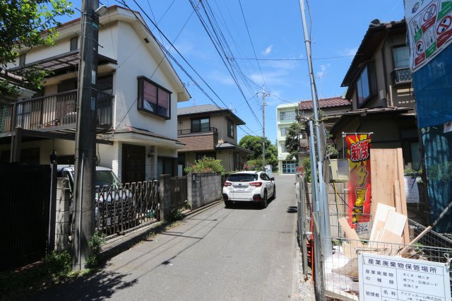 【LIGNAGE】小平市仲町第１期の外観|荷物が多いときにも便利な玄関電子キー