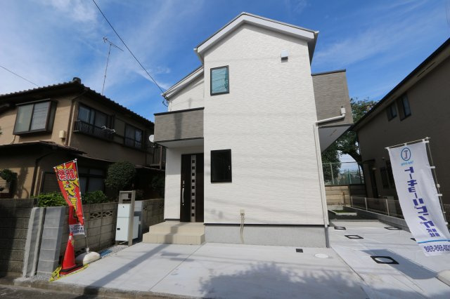 【LIGNAGE】小平市仲町第１期の外観パース|小学校まで徒歩1分。お子様の足でもラクラクの距離。パパママも安心の立地ですね。
