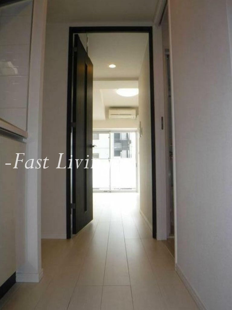 アビタシオン神楽坂の玄関