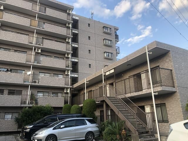 エルム大倉山第９の外観