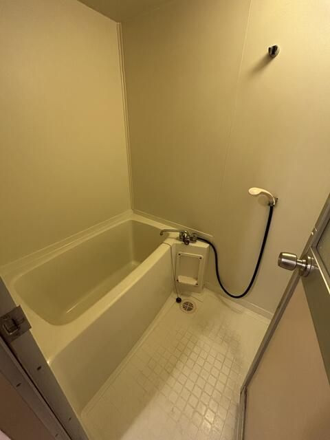 エルム大倉山第９の浴室