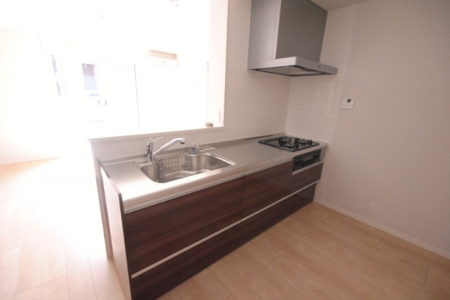 フィオレオ新屋敷のキッチン