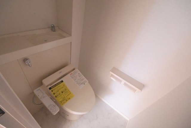 フィオレオ新屋敷のトイレ