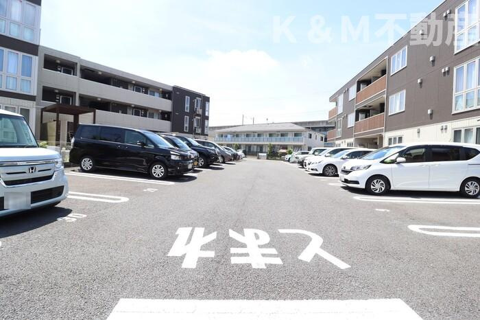 リシェス　Ⅰの駐車場|カースペースがあります