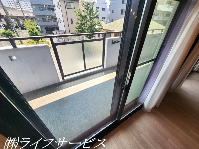 【設備】 | ユニハイム十三野中 | 窓は全て2重サッシを採用！防音、遮熱効果が見込めます！