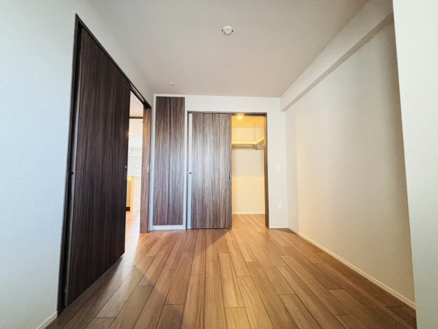 ヴェリテ東岸和田駅前の洋室