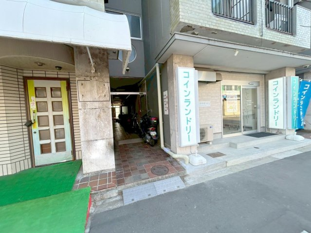 リアライズ上新庄豊新のエントランス