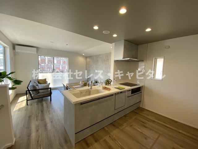 浦安市富士見２丁目　新築戸建て　全２棟のキッチン|キッチンでお料理をお楽しみください