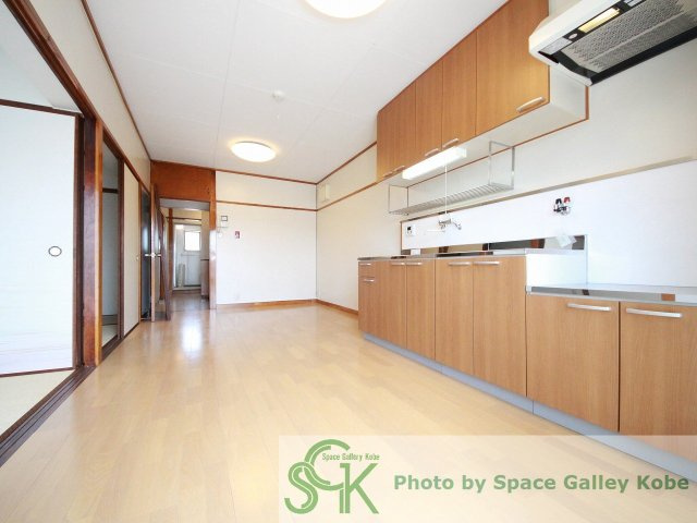 垂水農住団地７号棟の居間・リビング|※お部屋により仕様が異なる場合があります。