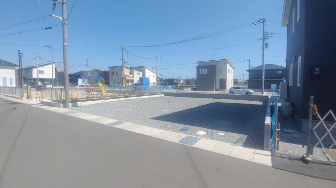 加古川市第１平岡町高畑（全３）　3号棟の外観