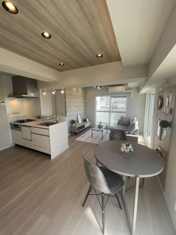 ローヤルハイツのざわの居間・リビング