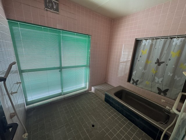 -三丁目不動産-　深谷市岡部　平屋中古戸建の浴室