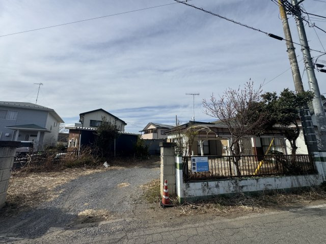 -三丁目不動産-　深谷市岡部　平屋中古戸建の駐車場