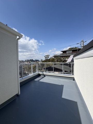 ENOSHIMA VIEW HOUSE — 腰越駅徒歩2分のバルコニー