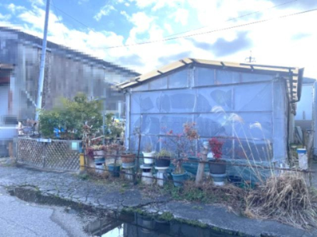 大津市雄琴五丁目中古倉庫の外観