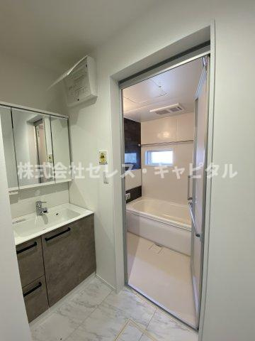 GRAN　FELIDIA　浦安市富士見6期の洗面所|コンパクトで使いやすい洗面所