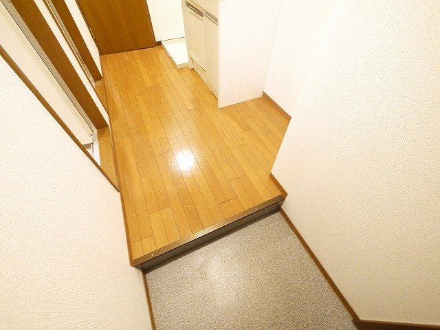 プレステージ富雄の玄関|シンプルで使いやすい玄関です