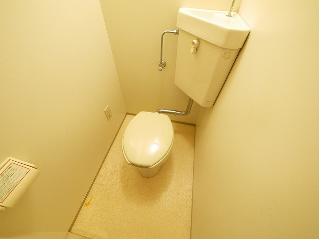 プレステージ富雄のトイレ|コンパクトで使いやすいトイレです