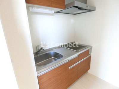 【キッチン】 | Ｄ’ｒｏｏｍ八乙女中央Ｄ棟 | ２口ＩＨヒーターのシステムキッチン。