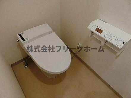 武蔵野市吉祥寺北町１丁目の賃貸マンションのトイレ