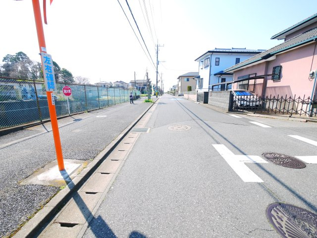大網白里市南飯塚  中古戸建の周辺|平成8年1月築 都市ガス上下水 駐車2台可  フードプラザハヤシ徒歩約8分 閑静な分譲地