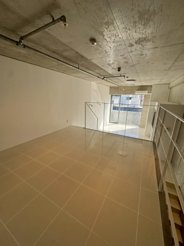 ベルニーニ南森町のロビー