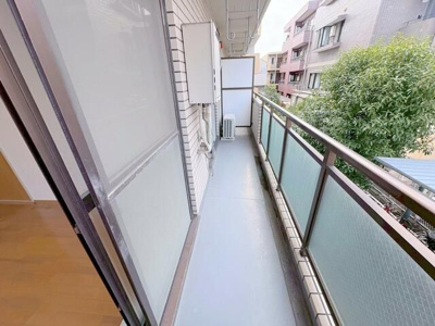 【バルコニー】 | 新潮通り一番館