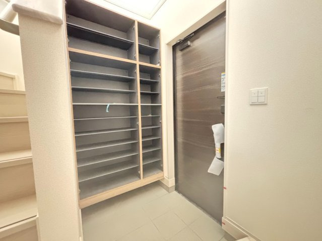 売新築戸建　三島市谷田の玄関