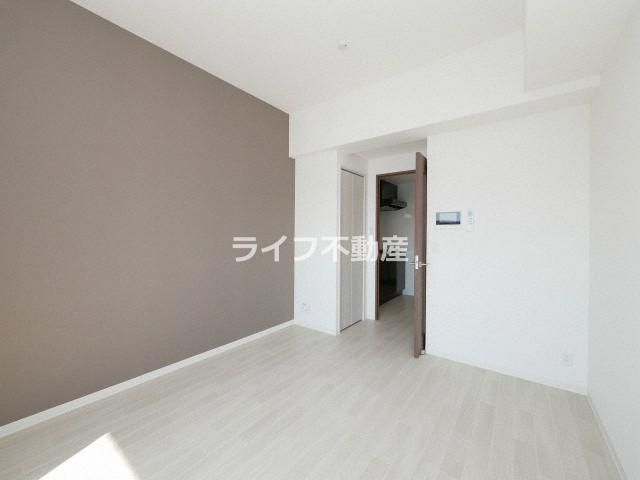 アドバンス大阪イースト(旧 エグゼ大阪イースト)　仲介手数料無料の居間・リビング|こちらの居間で趣味の時間をお楽しみください