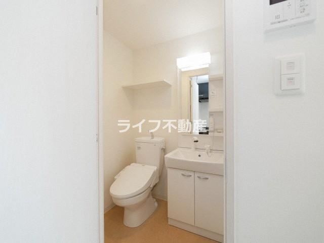 アドバンス大阪イースト(旧 エグゼ大阪イースト)　仲介手数料無料の洗面所|コンパクトで使いやすい洗面所