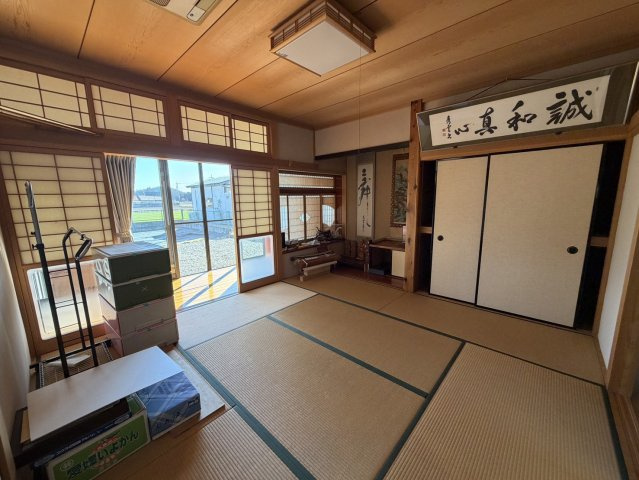 土地500㎡超！今里町倉庫付き平家♪ICから2分！の和室|落ち着いた雰囲気の和室付きです