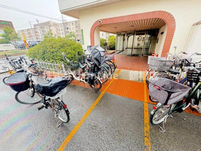 【エントランス】 | 布亀マンション