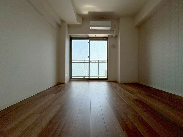 プレサンス新大阪ストリームの居間・リビング