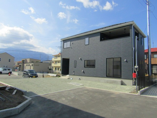 【駐車場】 | クレイドルガーデン甲斐市志田第2　1号棟 | 駐車場です