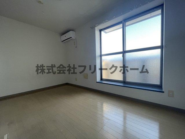 世田谷区代田５丁目のアパートの居間・リビング