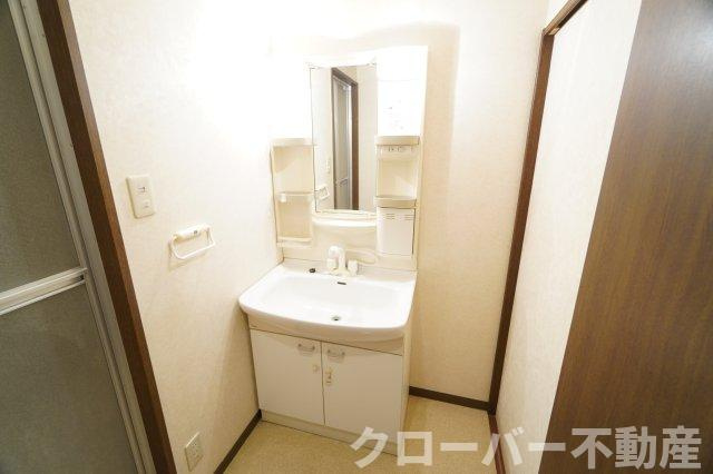 第3五福マンションの独立洗面台
