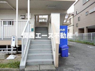 【エントランス】 | ビレッジハウス城蓮寺