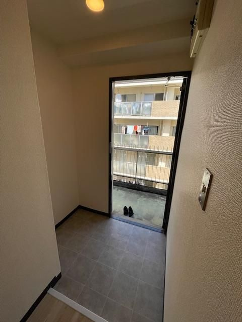 メゾン花北の玄関