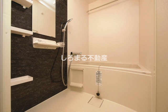 セレニテ難波ミラク参番館の浴室