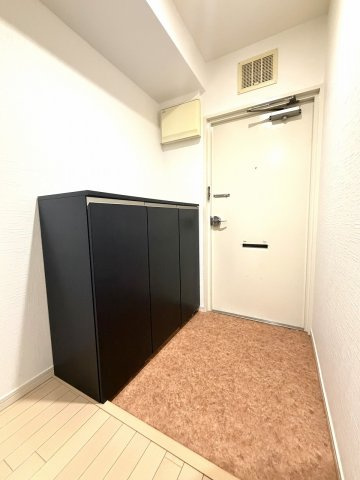 夙川グリーンタウン南棟の玄関