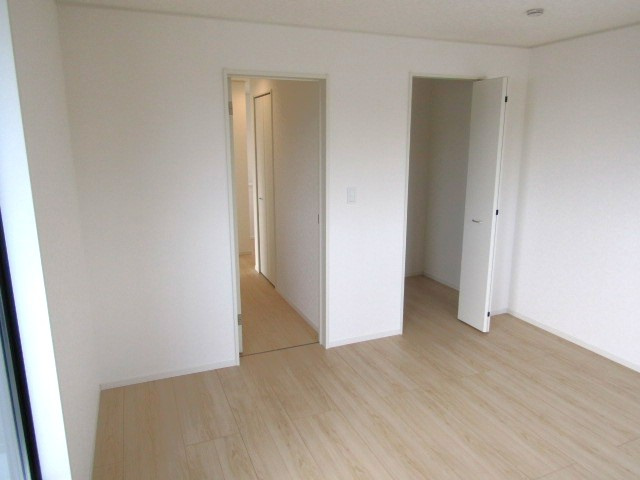 【収納】 | クレイドルガーデン甲斐市志田第2　3号棟 | 便利な収納スペースです