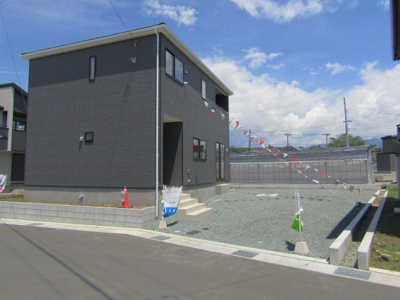 【駐車場】 | クレイドルガーデン甲斐市志田第2　3号棟 | 駐車場があります