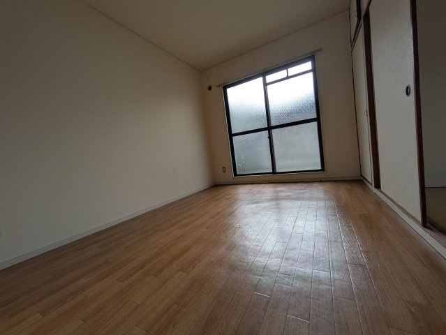 メゾンエルセビアの居間・リビング