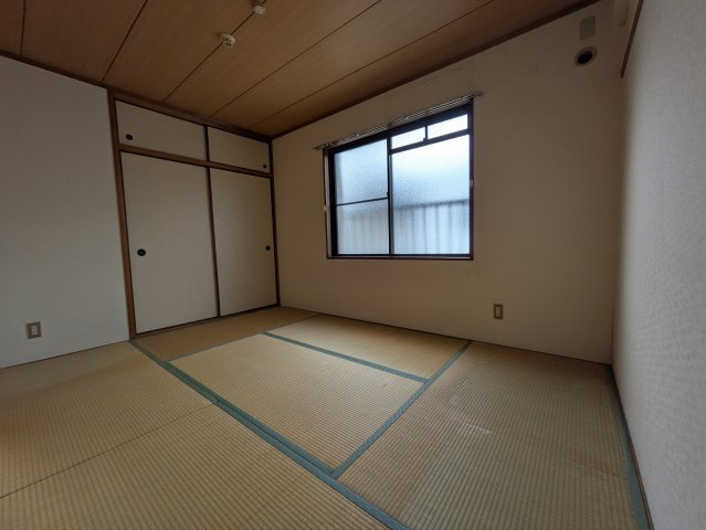 メゾンエルセビアの和室