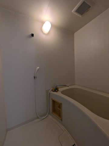 メゾンエルセビアの浴室