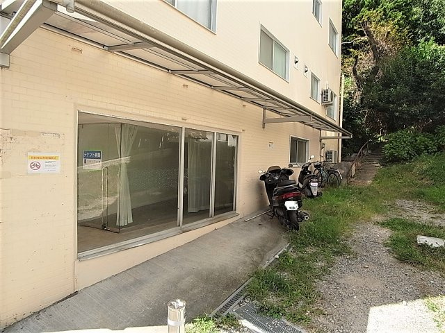 ラムール鈴蘭台のその他共用部分|駐輪スペースも有ります