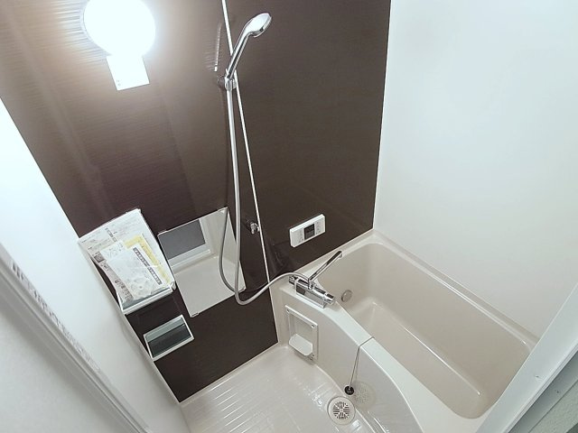 ラムール鈴蘭台の浴室|追炊き機能付きのお洒落なバスルーム